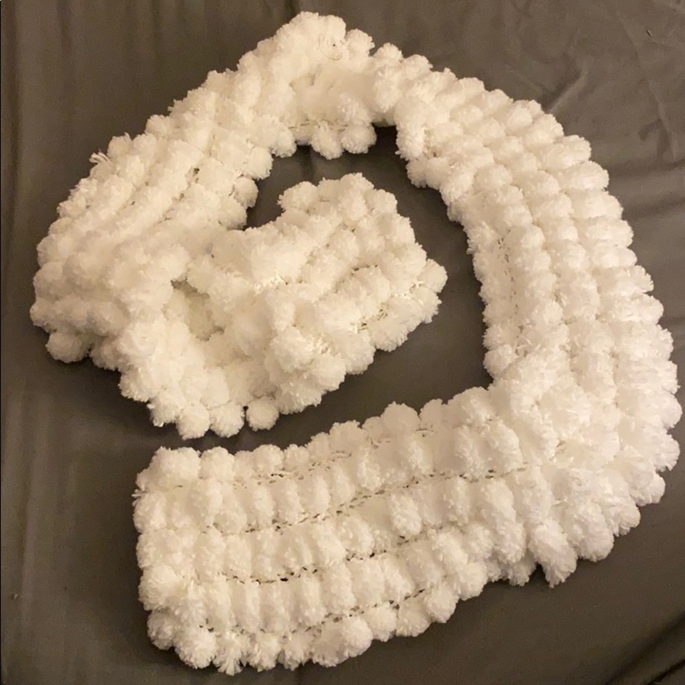 White fluffy scarf